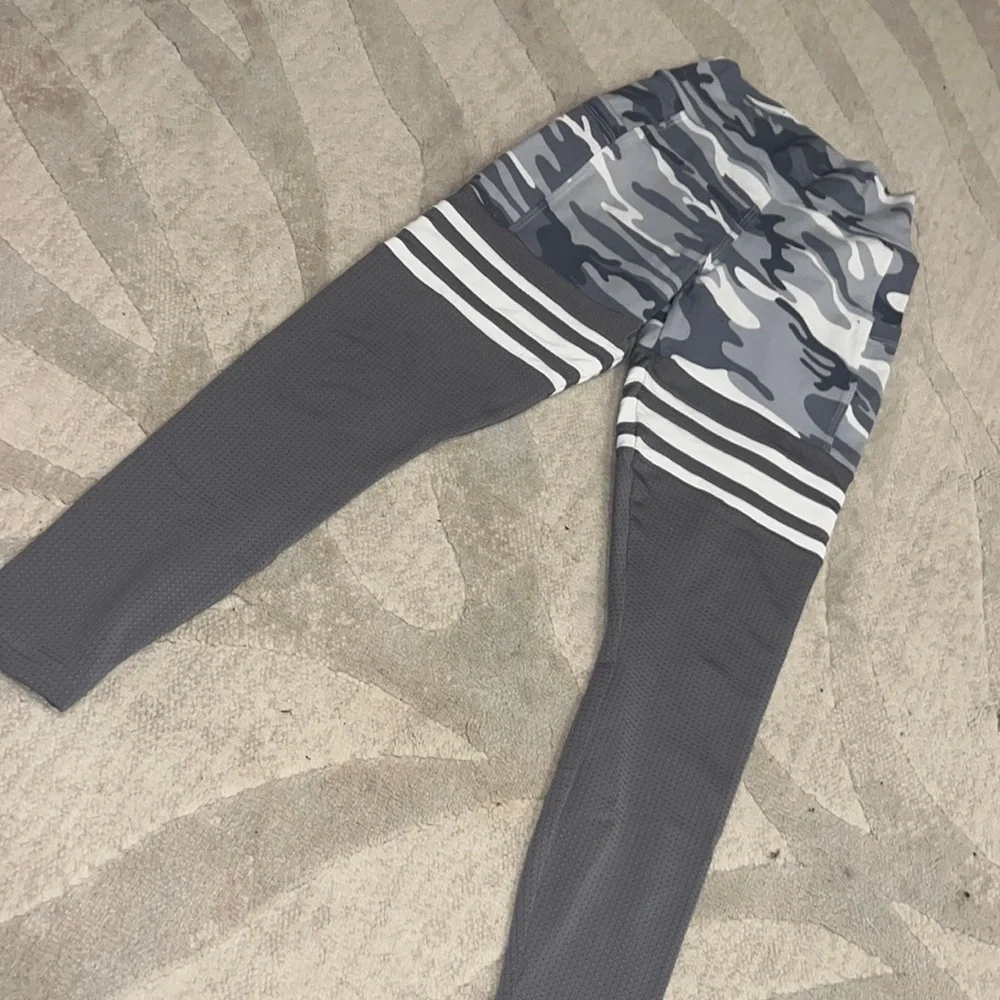 Bombshell Sportswear Gray Camo & Charcoal Leggings